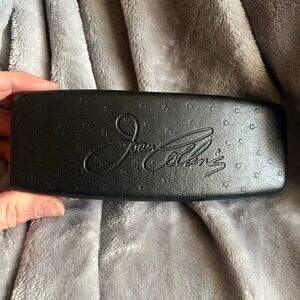 Joan Collins Black Clamshell Eyeglass Case, in very good condition